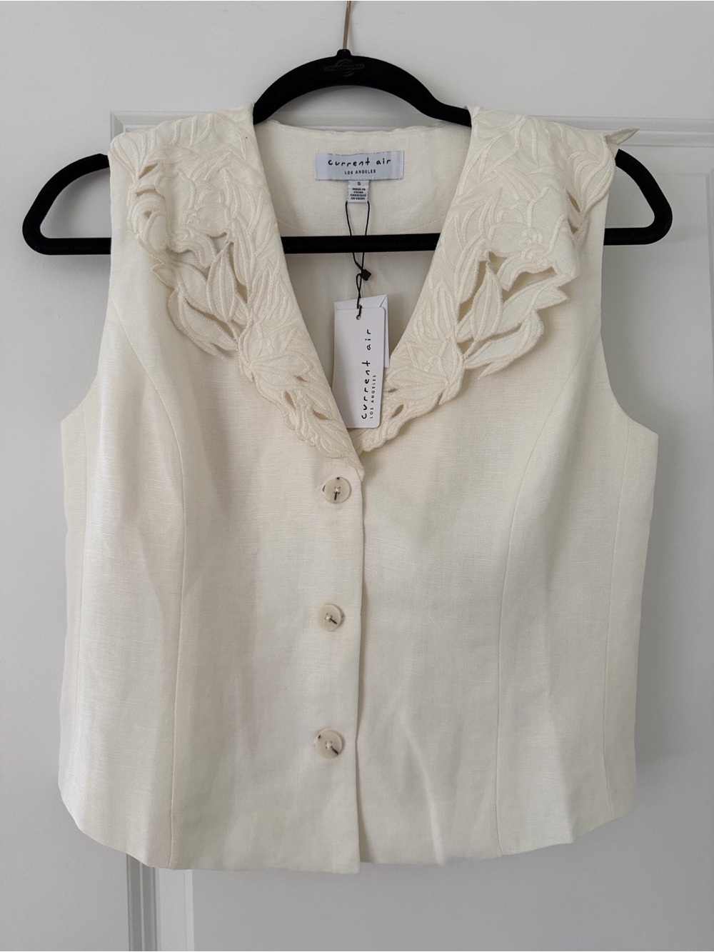 Current Air Cream Cotton Embroidered Button Vest